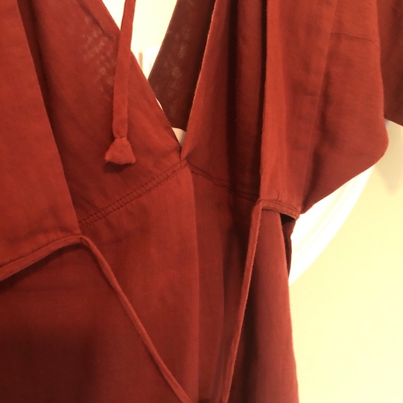 Loop charmant brick backless linen top - Picture 3 of 9